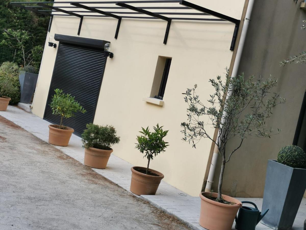 Gite 2 Chambres Avec Piscine Sernhac Buitenkant foto